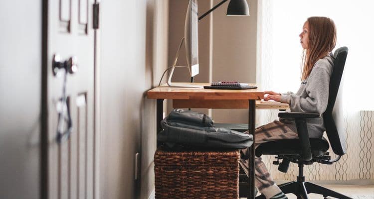 дистанционното обучение